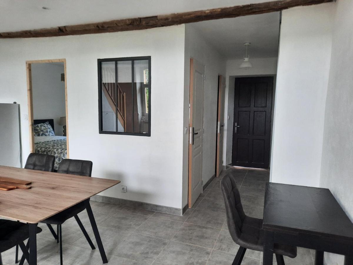 Chez Line Et Pierre: Appartement Spacieux, Lumineux Et Equipe La Bastide-de-Serou Bagian luar foto